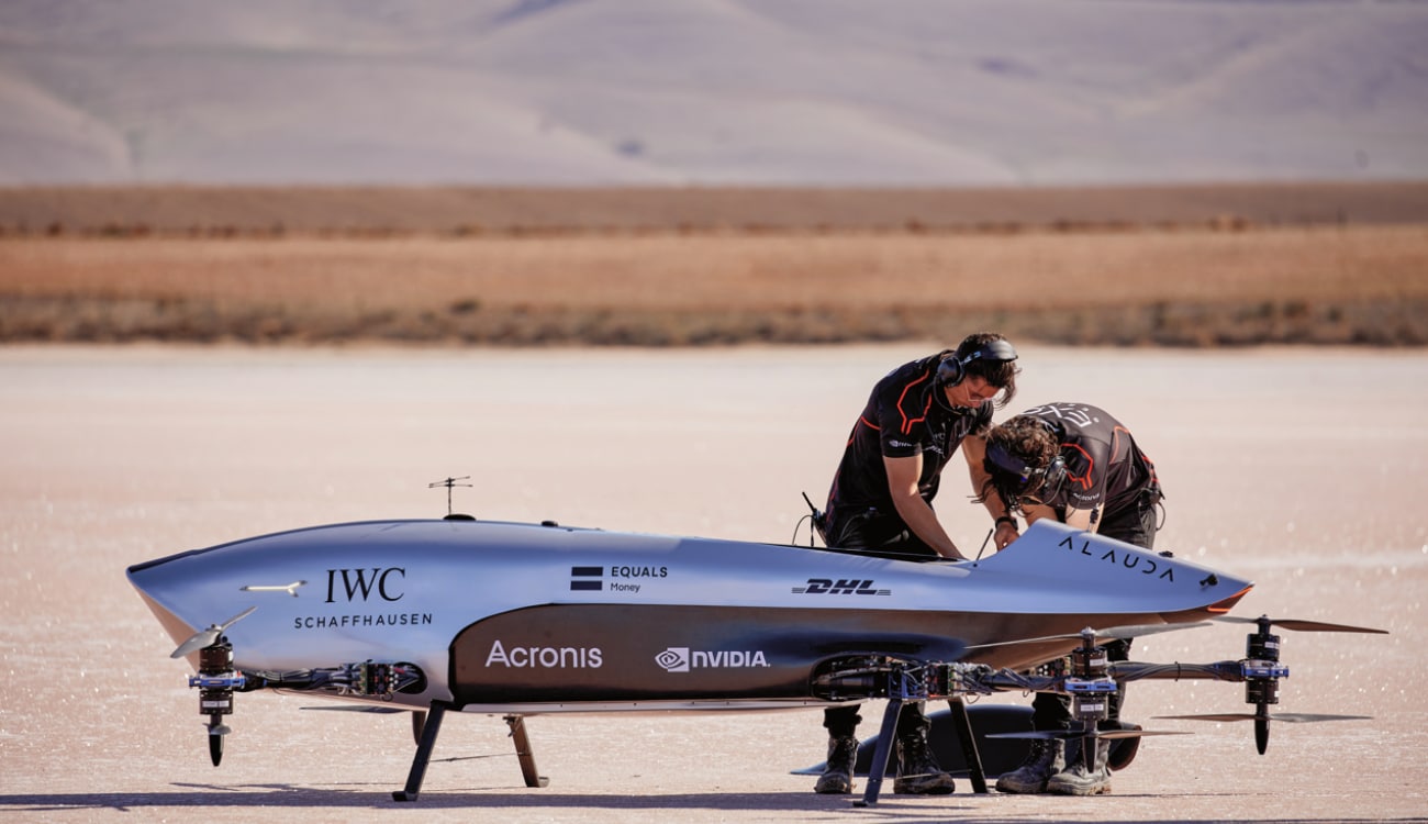 Calibre - IWC Schaffhausen - Full speed to the future.png