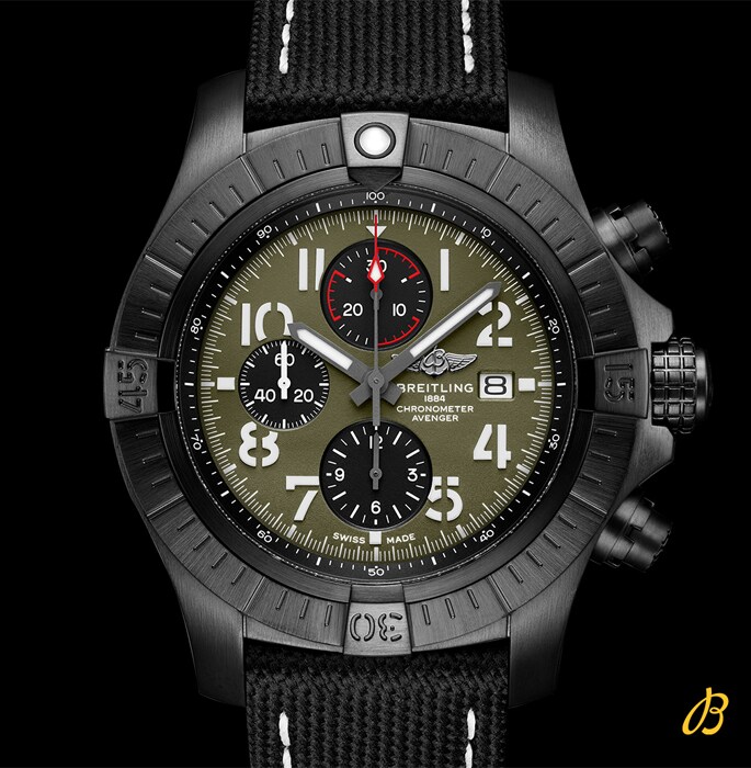breitling-2wide-super-avenger-may22.jpg