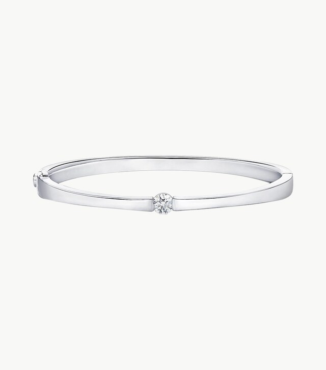 18kt White Gold 0.37cttw Diamond Bangle